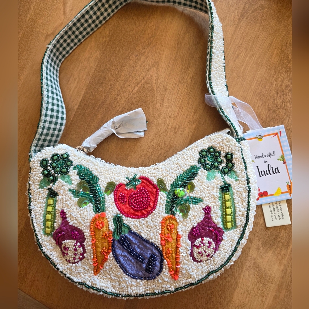 HANDCRAFTED IN INDIA  BEADED WOMEN'S SHOULDER BAG GARDEN VEGETABLES/TIKTOK VIRAL